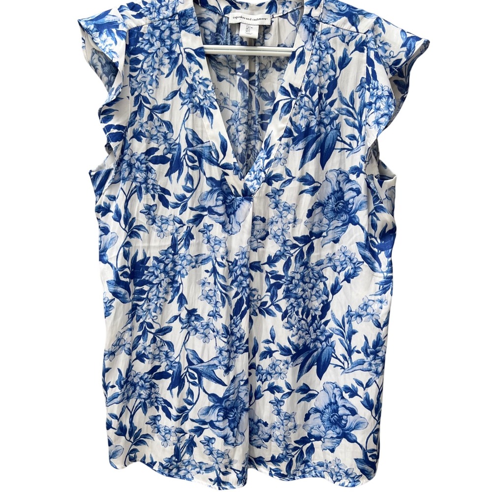 Cupcakes and Cashmere Blue White Floral Ruffle Cap Sleeve V-Neck Blouse Large